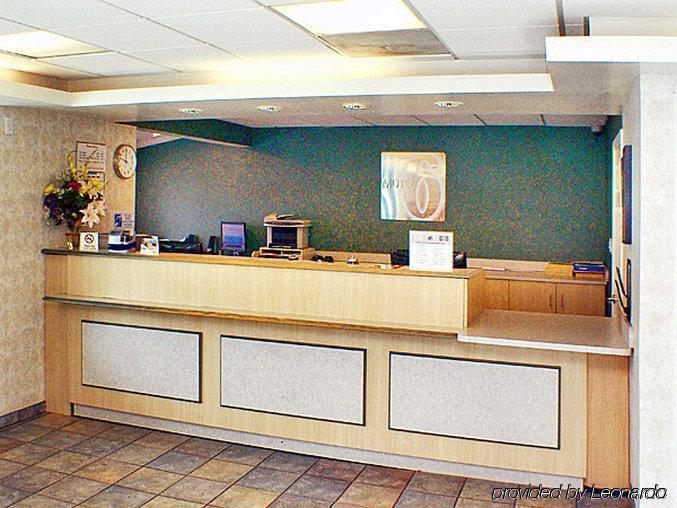 Hotel 6-canoga Park, Ca 2*