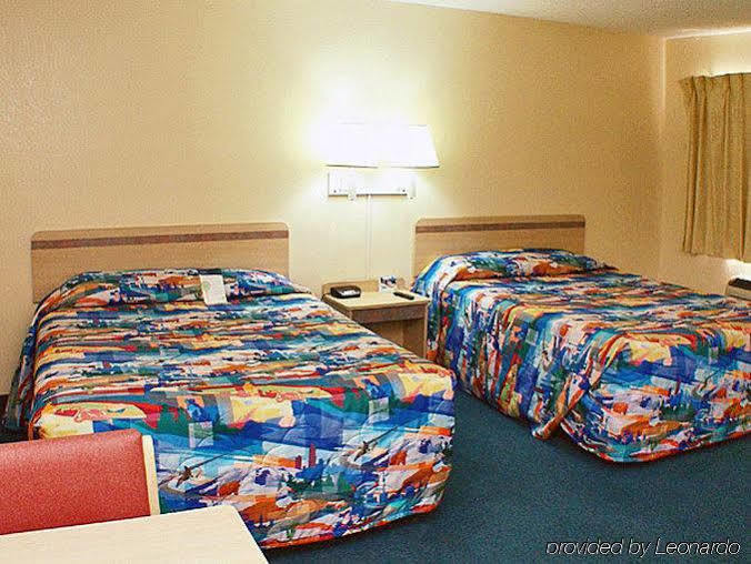 6-canoga Park, Ca Hotel 2*