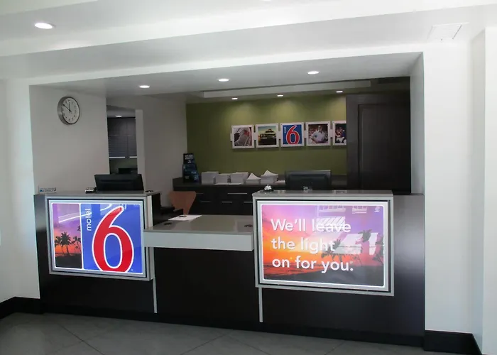 Motel 6-Canoga Park, Ca