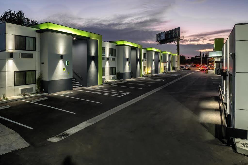 Hotel 6-canoga Park, Ca